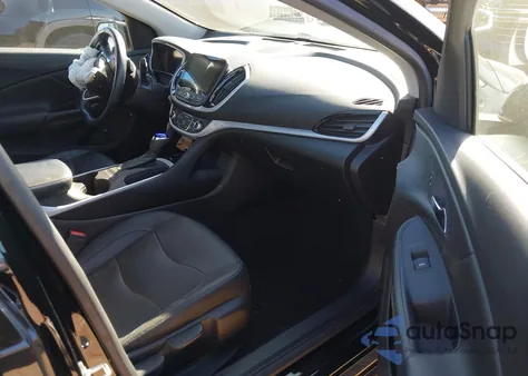 2017 Chevrolet Volt Lt z USA, uszkodzony, nr VIN 1G1RC6S56HU163663